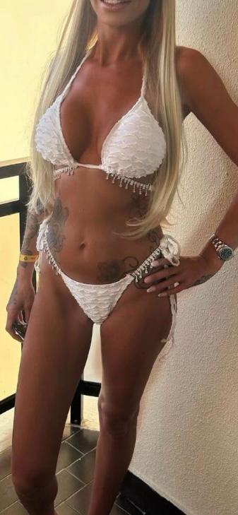 Newcastle based escort